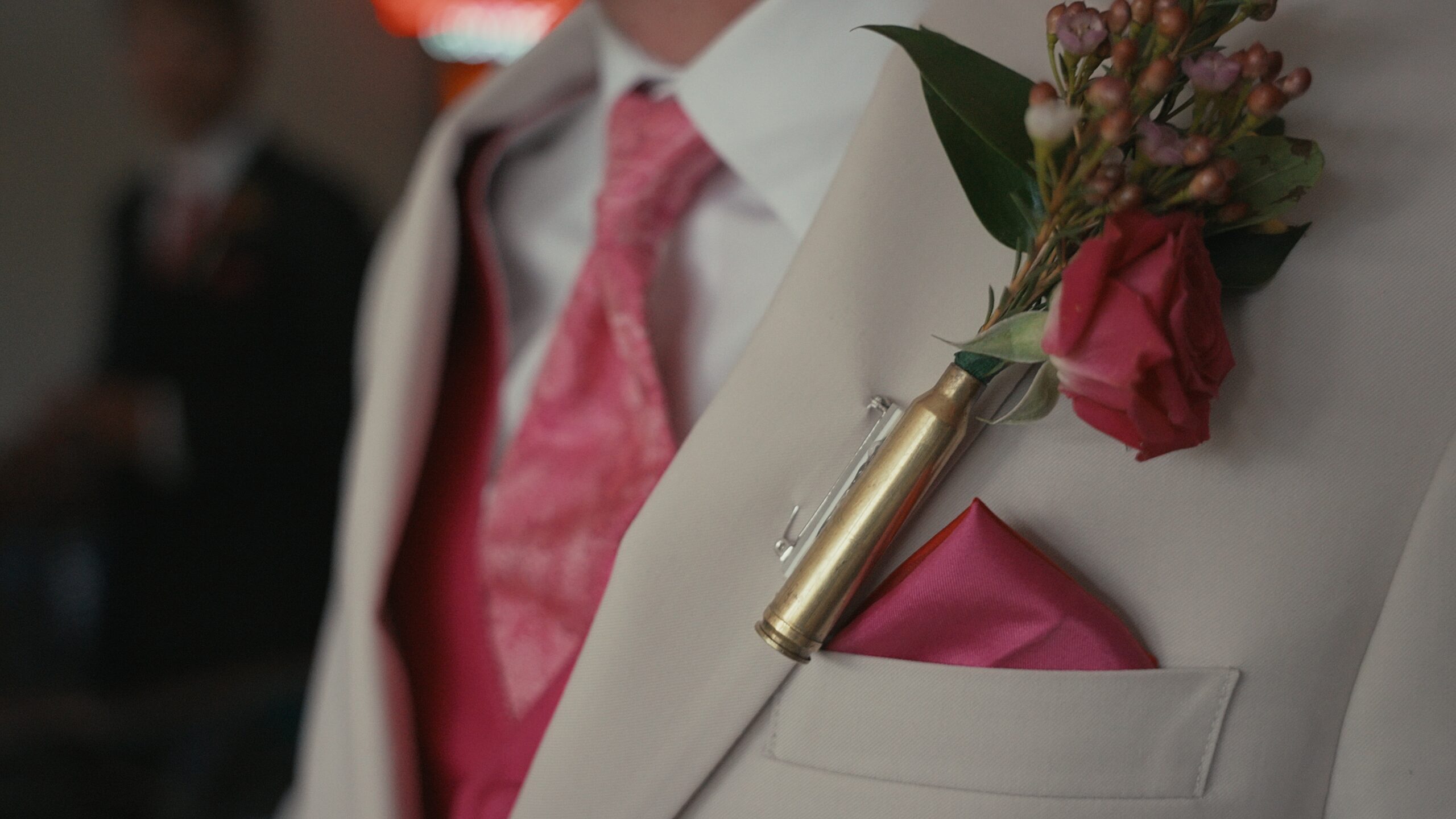 Maisie + Zaccary Sneak Peek CUT v01_01_00_38_14